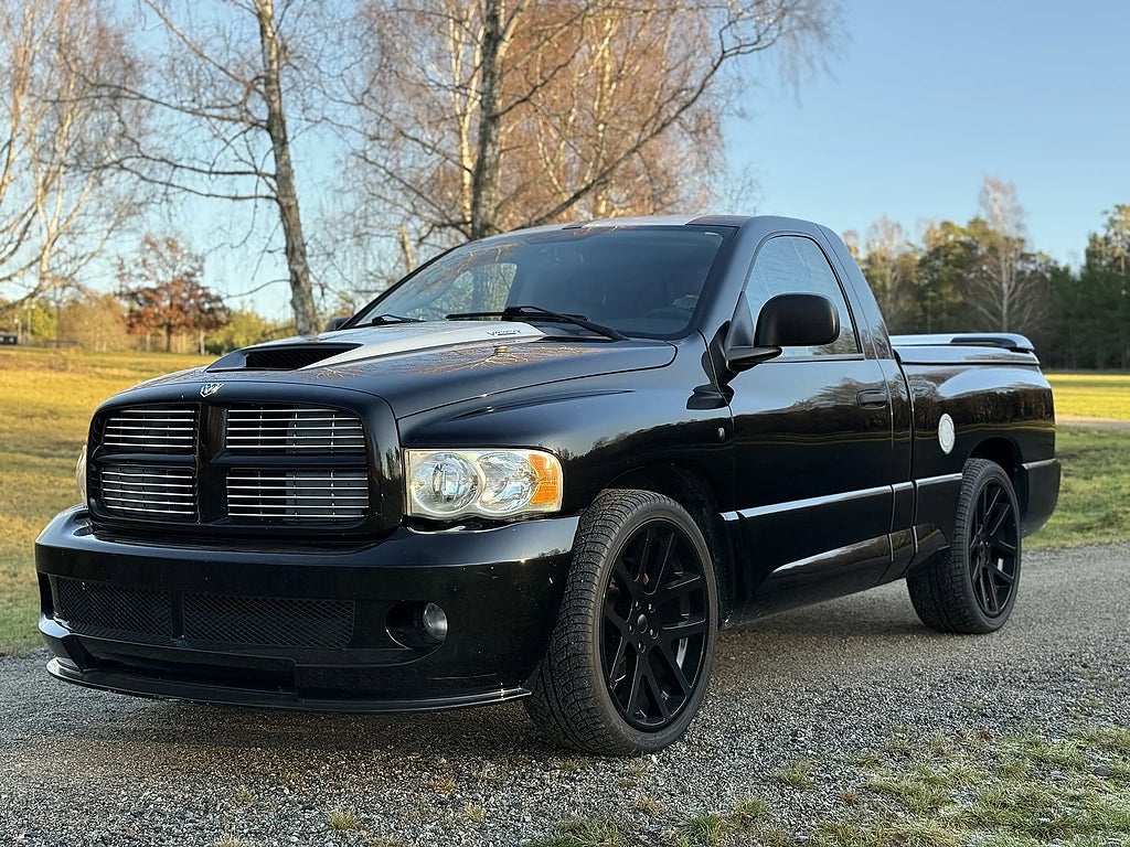 Dodge RAM SRT-10