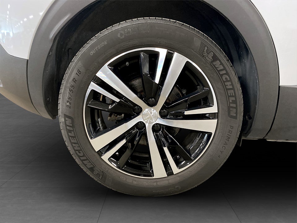 Bild på Peugeot 3008 GT Hybrid4 PHEV 300hk Aut 4WD B-KAMERA CARPLAY