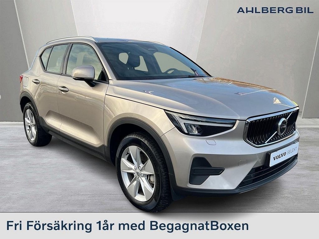 Volvo XC40 B4 FWD Bensin Core SE II, Förarstöd, Parkeringskamera Bak, Baklu