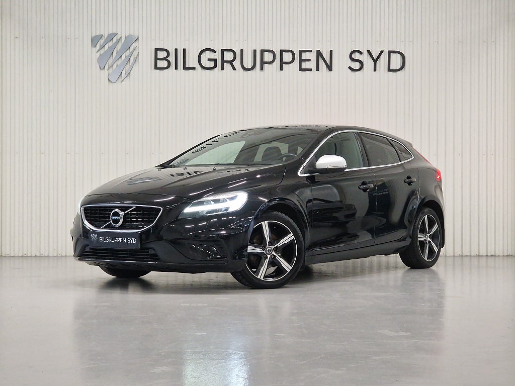 Volvo V40 D2 R-Design|Keyless|B-Kamera|Värmare|Nyservad|