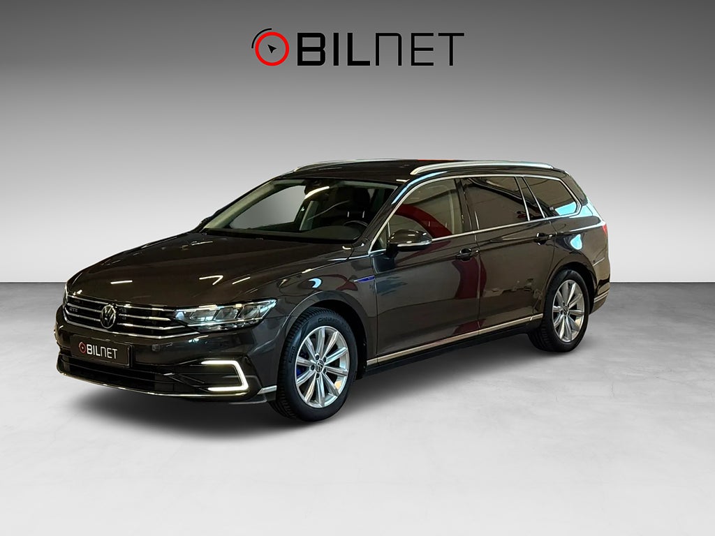 Volkswagen Passat Sportscombi GTE 1.4 TSI PlugIn Kamera Drag Moms Värmare