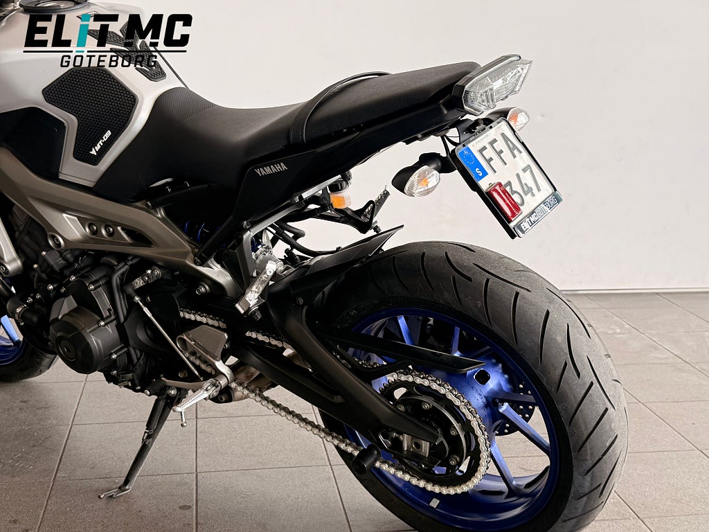 Yamaha MT-09 2015 - miniatyr 13