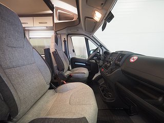 Husbil-övrigt Knaus Live Wave 700 MX 7 av 26