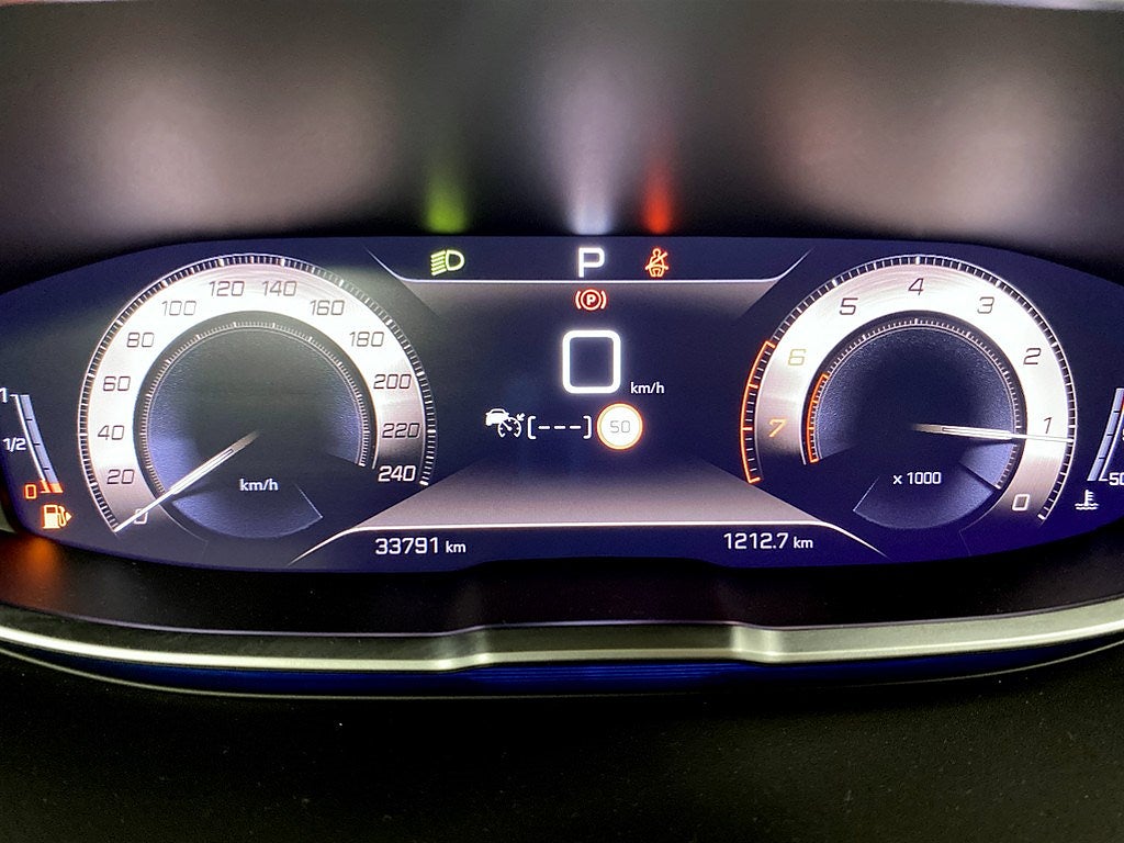 Bild på Peugeot 3008 GT 1.2 PT 130hk Aut - B-KAMERA, CARPLAY