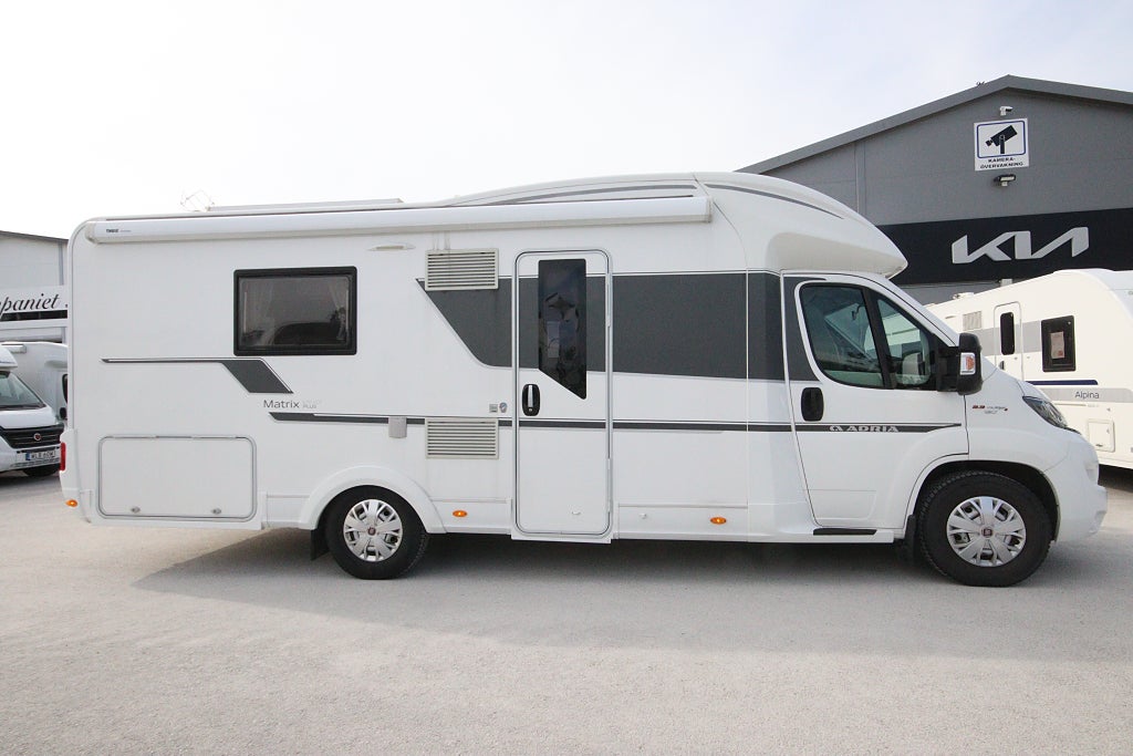 Adria Matrix Plus M 670 SLT 150HP 44