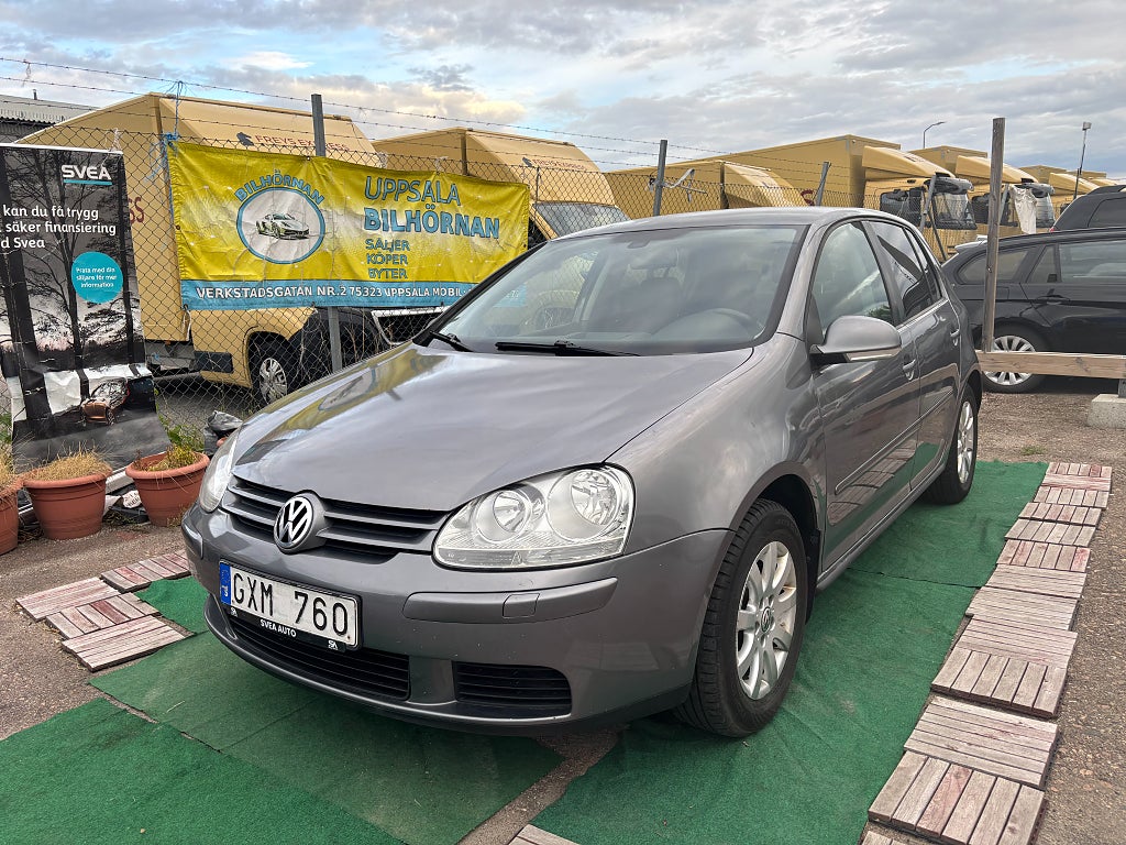 Volkswagen Golf  1.6 /auto/TipTronic Trendline 