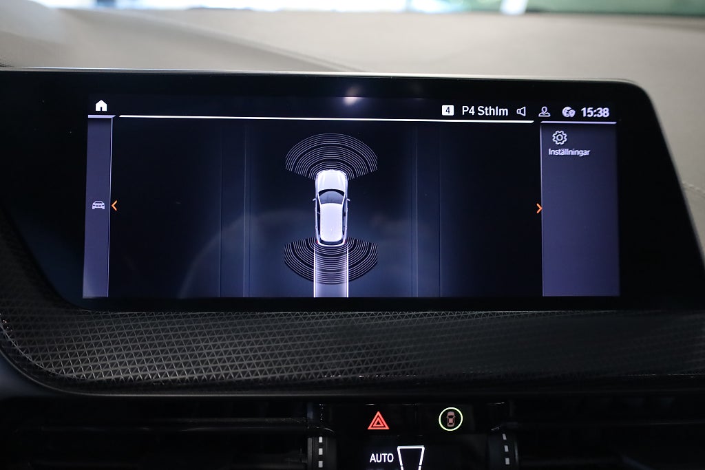 BMW 118I Sportline AUT Navi CarPlay PDC Rattvärme 2022