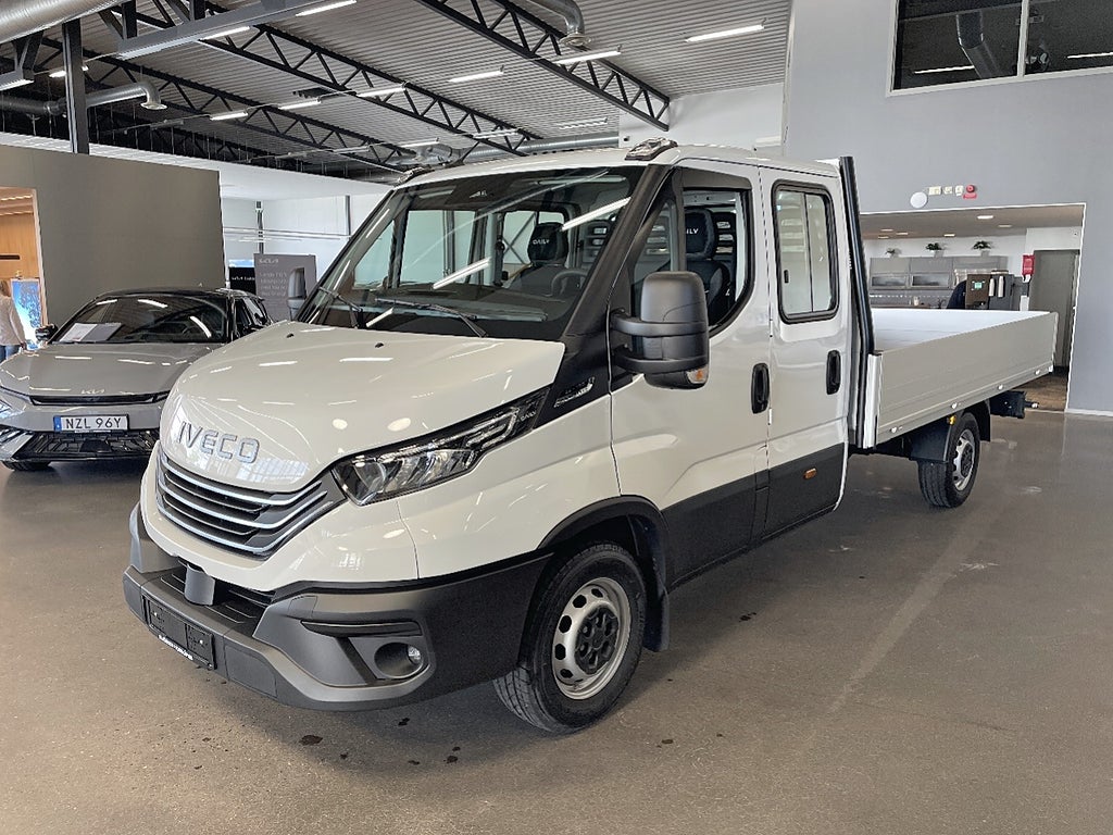 Iveco Daily 35S16HA8D Aut,Dubbelhytt,flak, dragvikt 3500kg