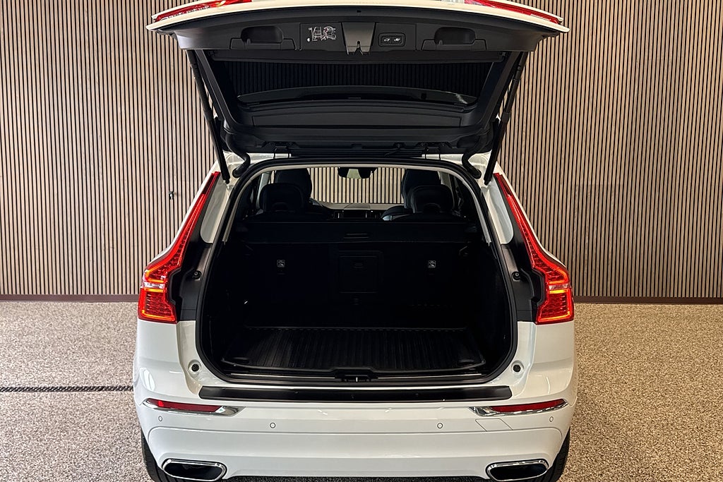 Volvo XC60 Recharge T6 AWD Geartronic Inscription Expression