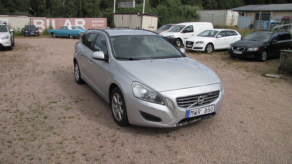 Volvo V60 D3 Momentum Euro 5