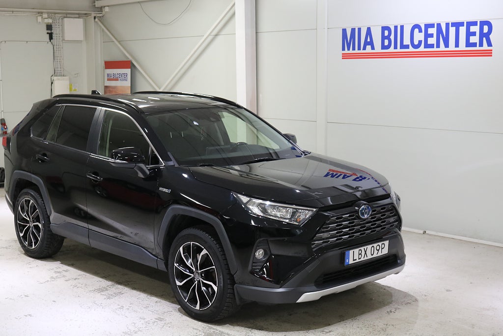Toyota RAV4 Hybrid E-CVT Active full servad  Euro 6