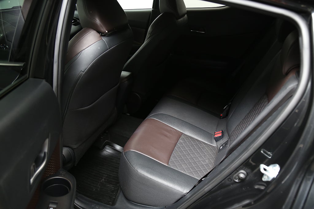 Toyota C-HR 1,2 Turbo AWD Executive Aut Kamera JBL Motorv Drag 2017