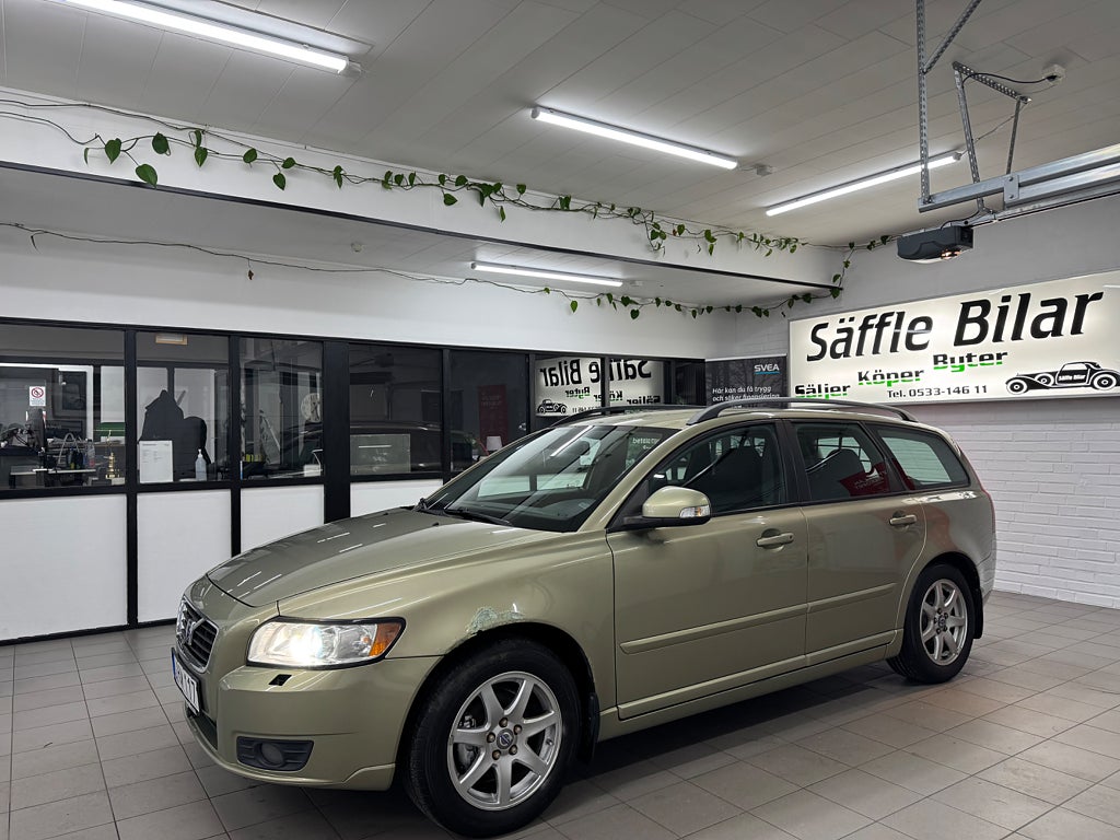 Volvo V50 0,95% 1.6 D Momentum|Värmare|Dragkrok|Euro 4!