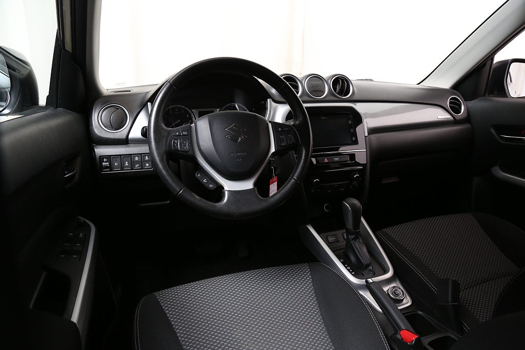 Suzuki Vitara 1,6 VVT AllGrip GL Plus Aut Kamera Motorv Dragkrok 2016