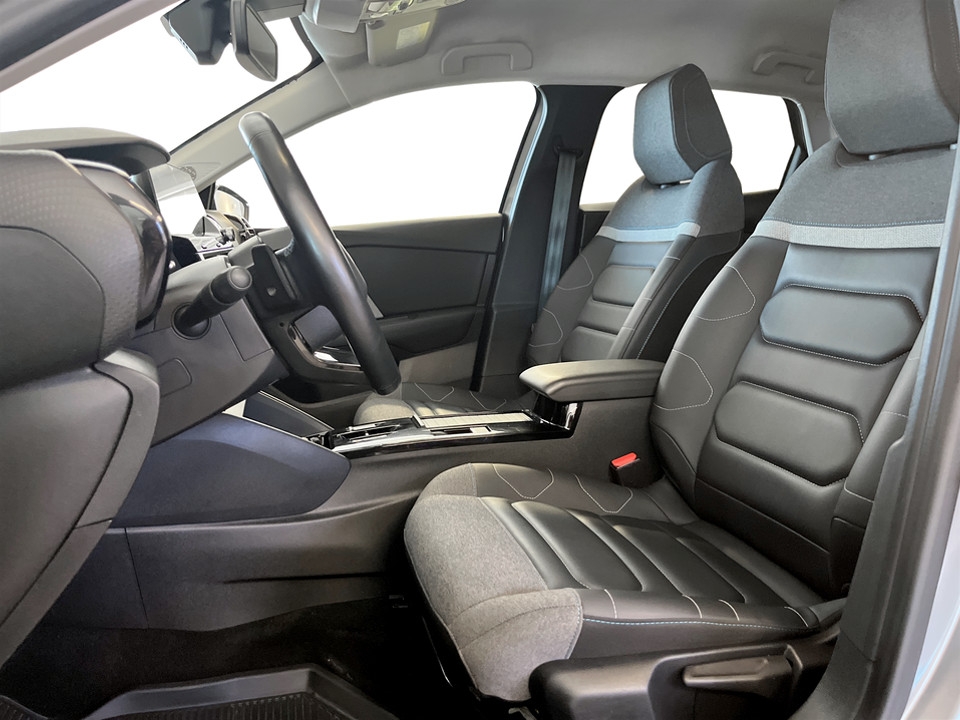 Citroen C4 X Shine 1.2 PT 131hk Aut 2023, kuva 4/47