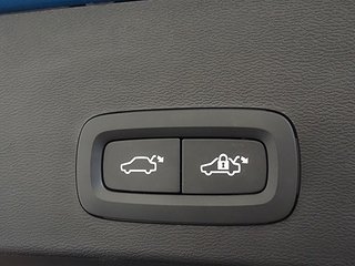 SUV Volvo XC40 25 av 27
