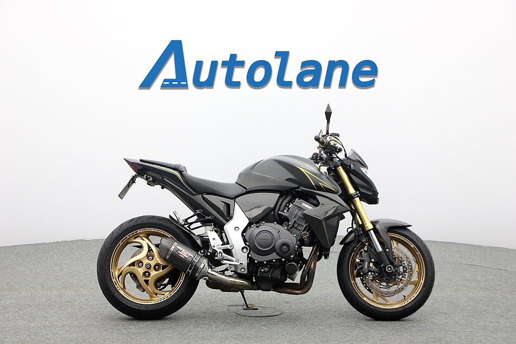 Honda CB1000R* Nyservad* ink ventiler