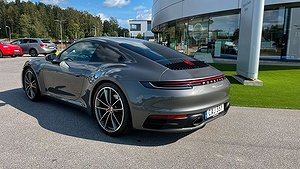 En Porsche 911 från 2019 finns till försäljning hos Porsche Center Örebro. 
