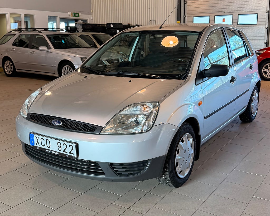 Ford Fiesta 5-dörrar 1.3 Euro 4/SoV/ny servad/ny besiktad 