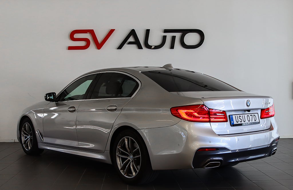 BMW 530i Sedan M-Sport Fullservad Navi Kamera 252hk