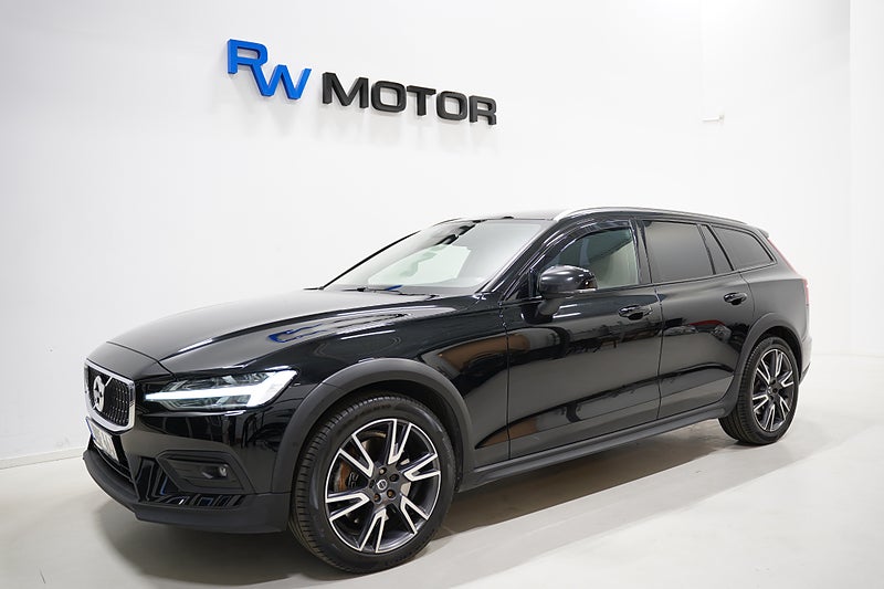 Kombi Volvo V60 Cross Country 1 av 21