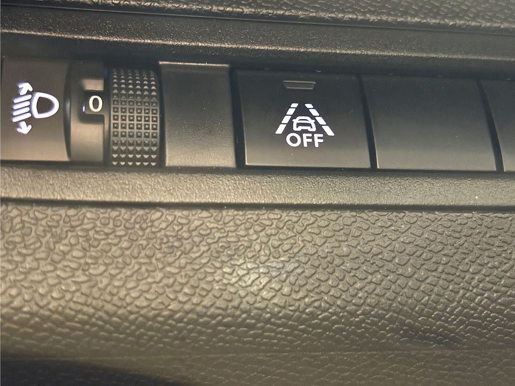 Bild på Peugeot 3008 Allure Hybrid4 300hk Aut AWD - B-KAMERA, NAVI