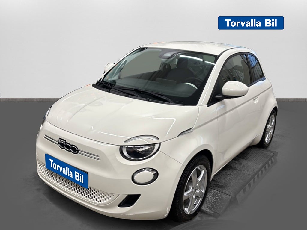 Fiat 500E 500e 118HK ICON Vinterhjul Friktion