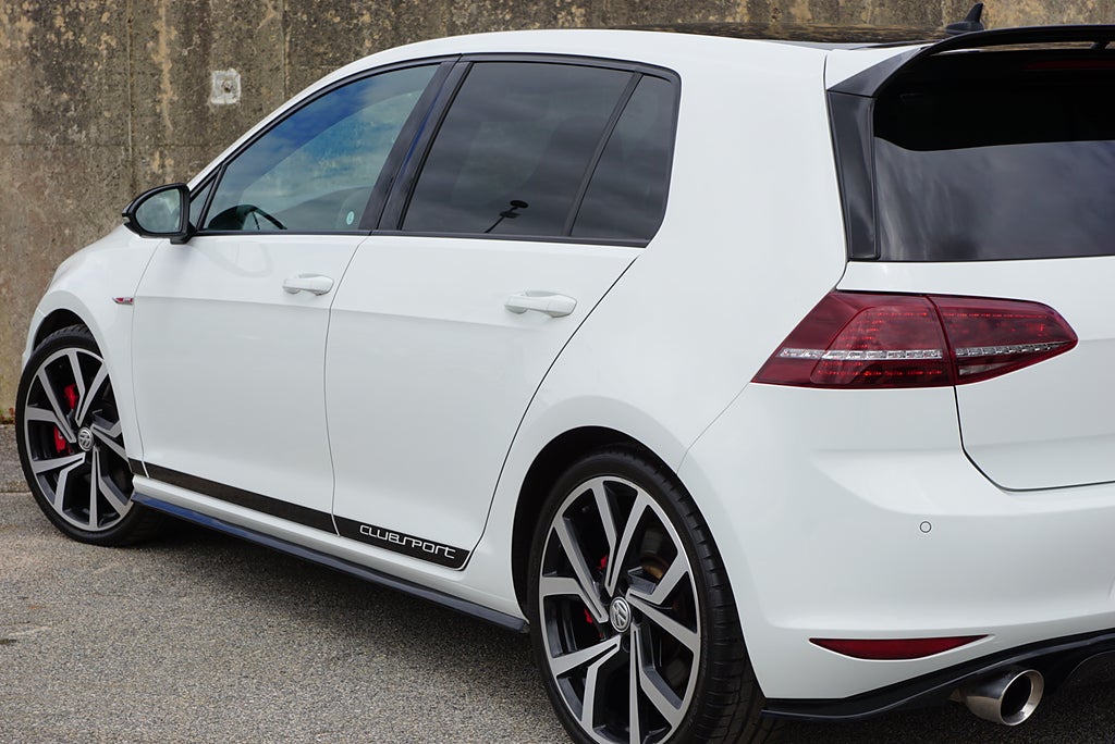 Volkswagen Golf GTI Clubsport 2.0 TSI 265hk|Skalstolar|Dynaudio|MILLTEK