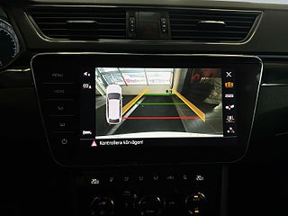Skoda Superb Kombi 2.0 TDI 4×4, L&K S&V-hjul/Kamera/Drag/Carplay – bild 15