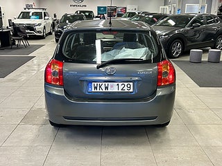 Toyota Corolla 5-dörrars 1.6 VVT-i 4 S&V-däck/Motorvärmare