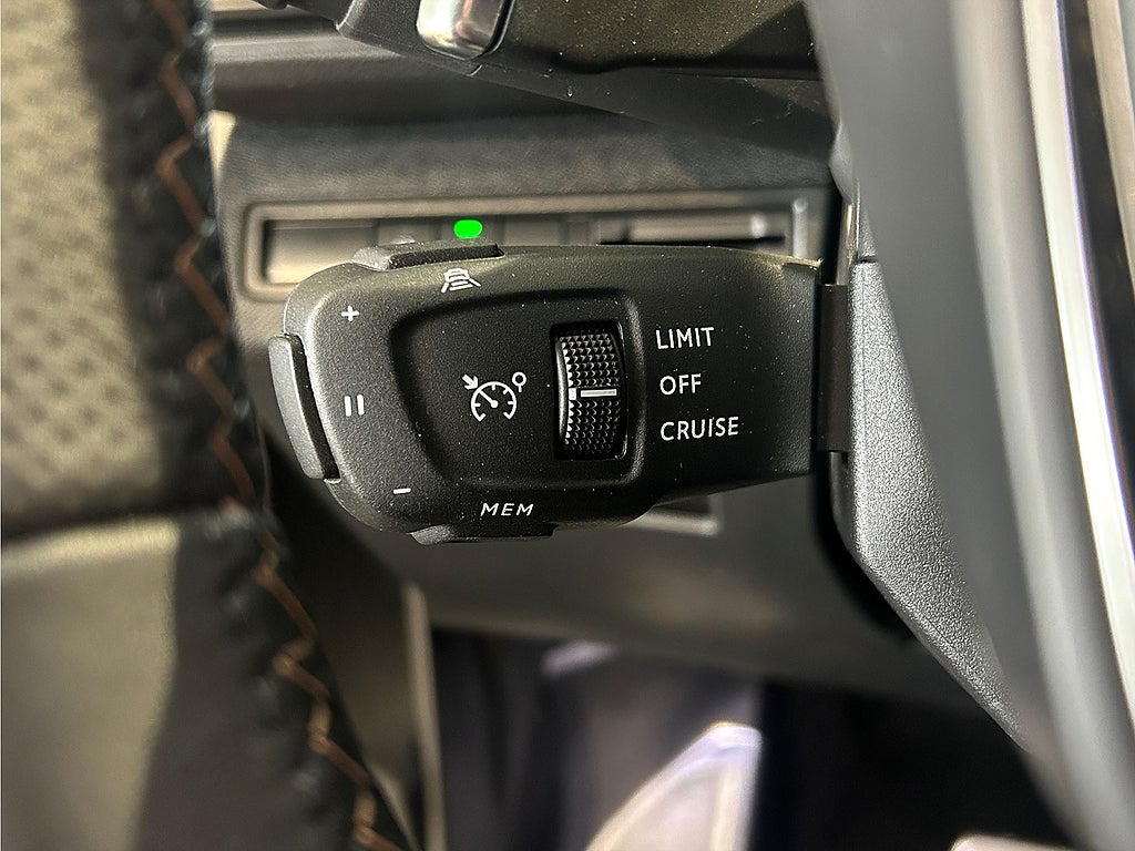 Bild på Peugeot 3008 GT 1.2 PT 130hk Aut - B-KAMERA,NAVI,CARPLAY