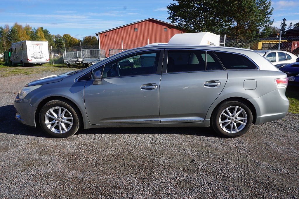 Toyota Avensis 2011 - miniatyr 4