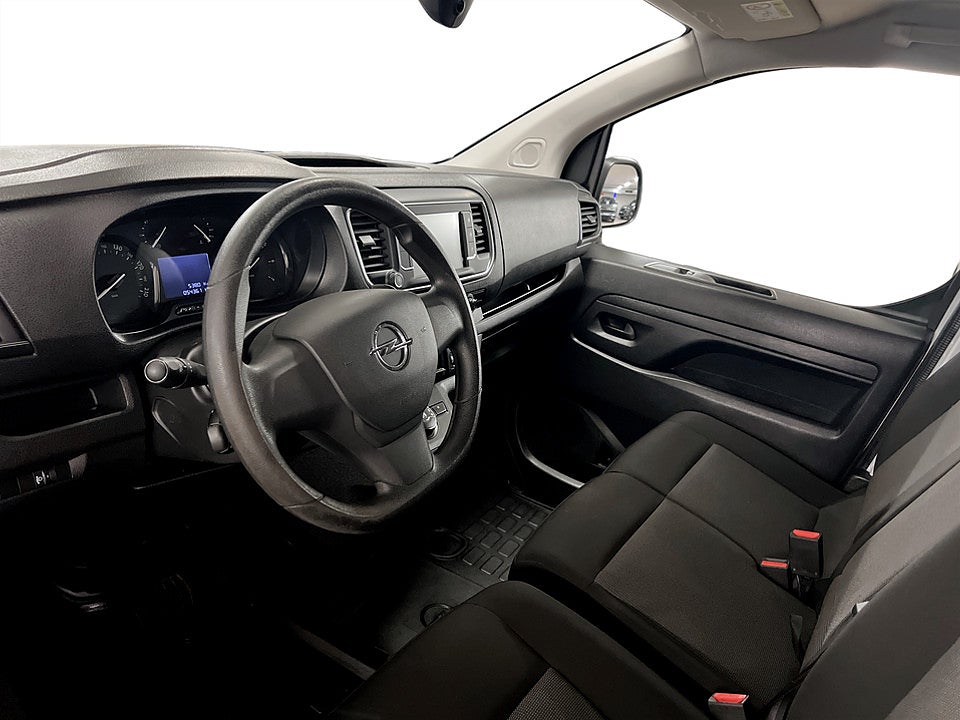 Bild på Opel Vivaro Business 2.0 BHDi 145hk Aut L3 B-KAMERA WEBASTO