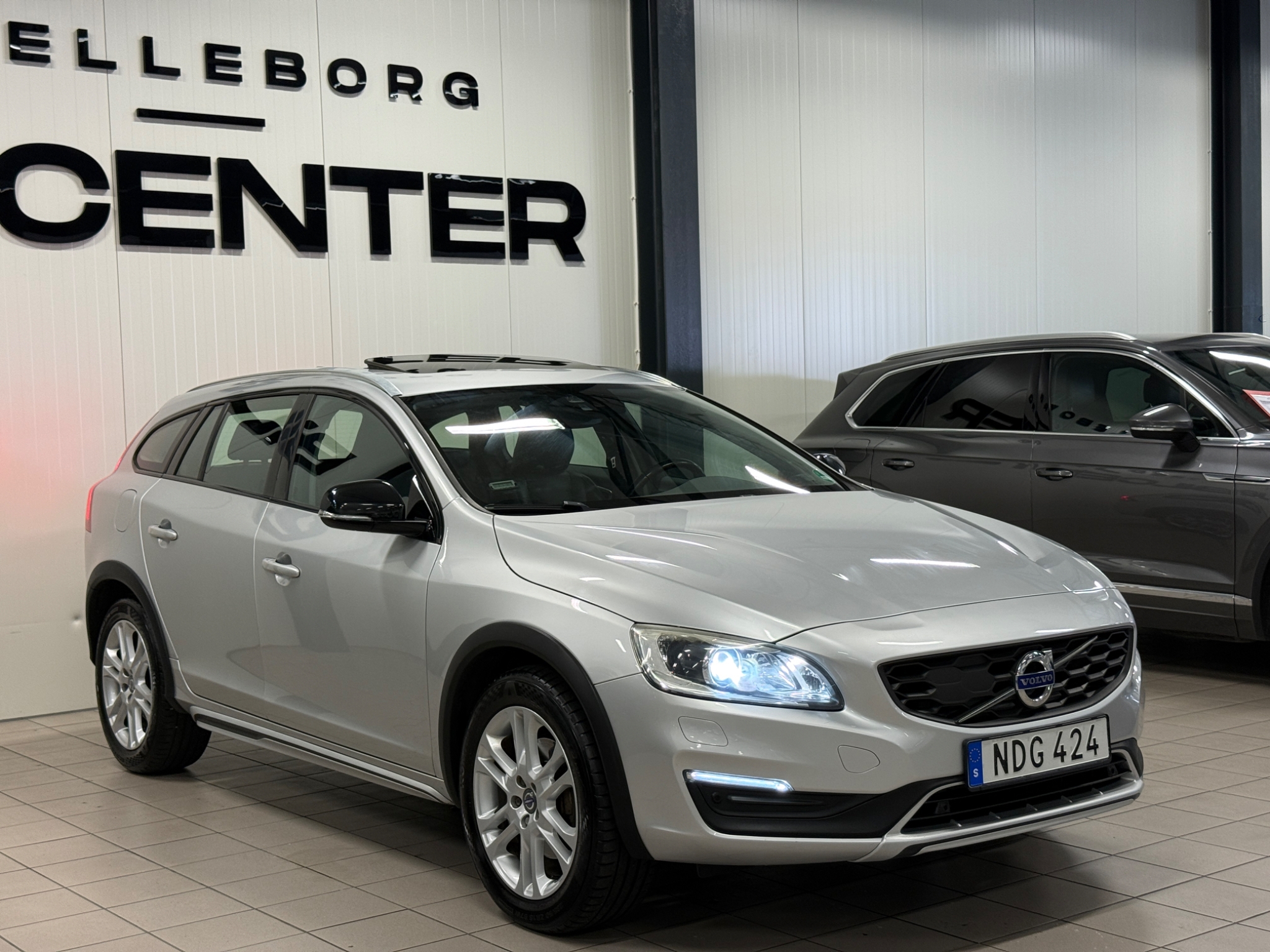 Volvo V60 Cross Country 2016, kuva 5/42