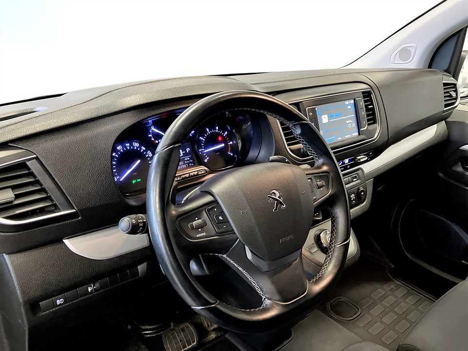 Bild på Peugeot Expert PRO+ 2.0 BHDi 145hk Aut L3 DRAG B-KAMERA