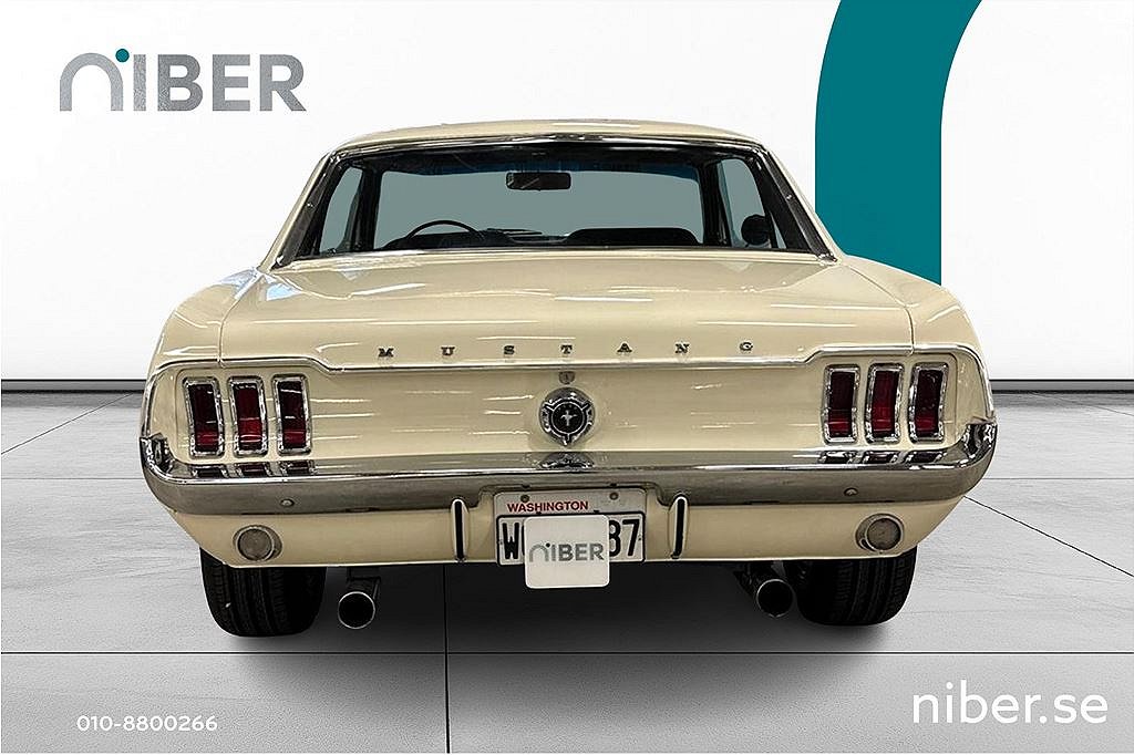 Ford Mustang Hardtop UNIK Ford Mustang Hardtop 4.7 V8, 203hk, renoverad motor