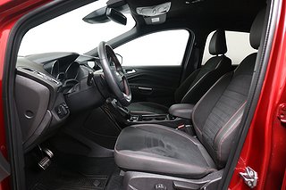 SUV Ford Kuga 13 av 26