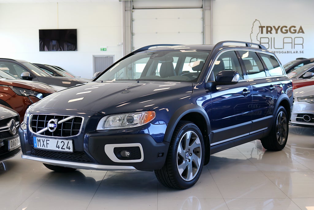 Volvo XC70 D5 AWD Momentum/Drag/PDC/City safety/Värmare/MK-värmare