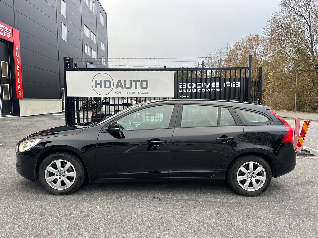 Volvo V60 D2 Kinetic Drag fullservad Vinterhjul Sv-såld