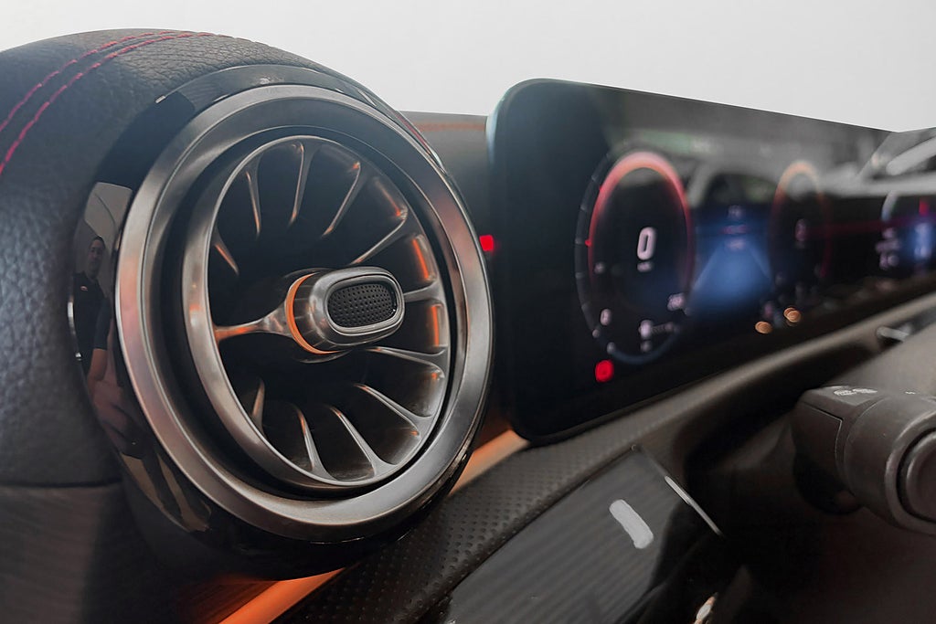Mercedes-Benz CLA 2021 - miniatyr 19