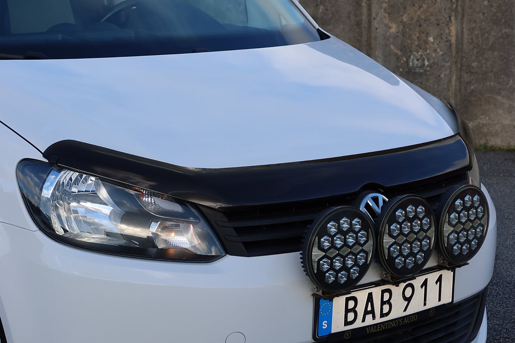 Volkswagen Caddy 1.6 TDI DSG Rally X Edition Specialutgåva Värmare Drag