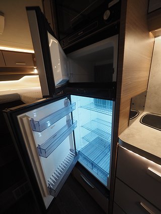 Husbil-integrerad Knaus L!ve I 700 MEG 11 av 20