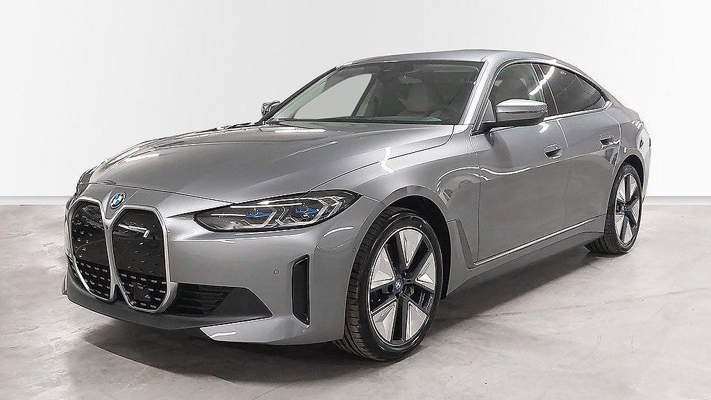 BMW i4 eDrive40