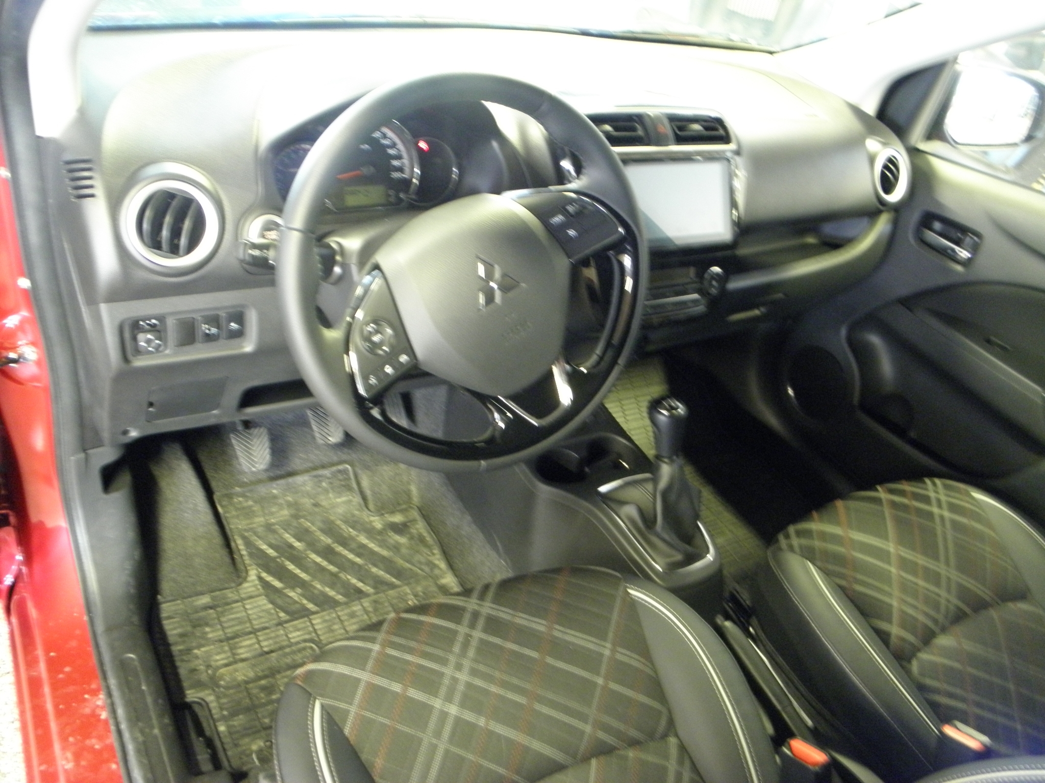 Mitsubishi Space Star 6 80hk Elegance 2020, bild 5/35
