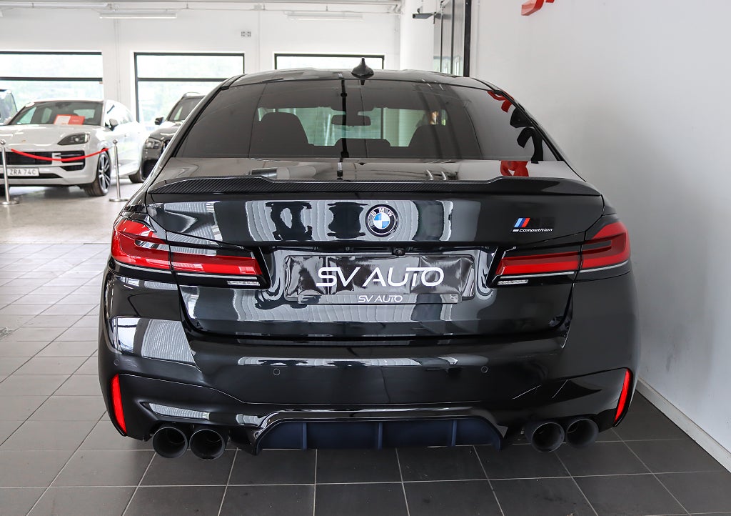 BMW M5 Competition Kolfiber Massage Milltek HuD 360 H/K