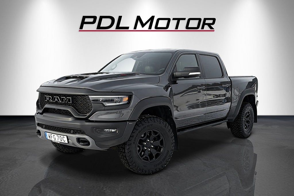 Dodge Ram TRX 4X4 6.2L HEMI V8 Supercharged 711hk Leasbar Moms