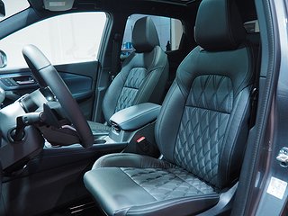 SUV Nissan Qashqai 12 av 24