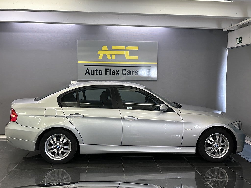 BMW 320I Sedan Advantage, Comfort | DRAG | NY KAMKEDJA | BASLÅDA
