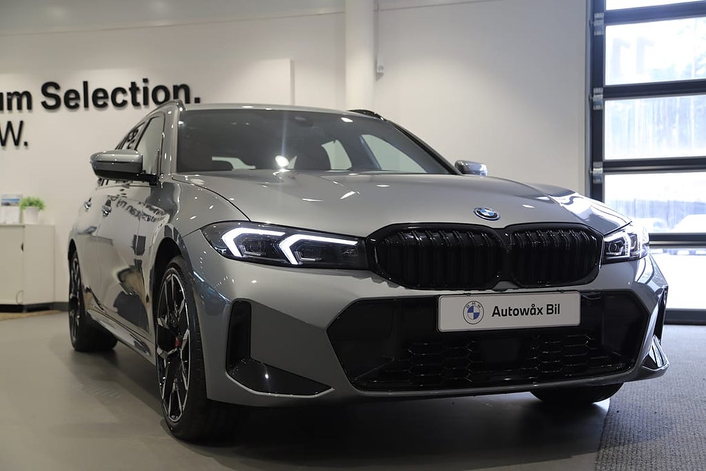 BMW 330e xDrive Touring M Sport PRO // HK - Ljud // 19\" // Nypris 729...