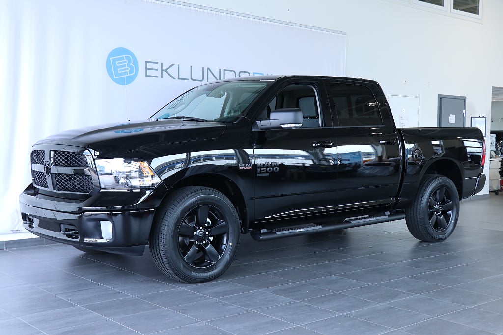 Dodge Ram 1500 5 7 Classic Black Snabb Leverans Bytbil Com